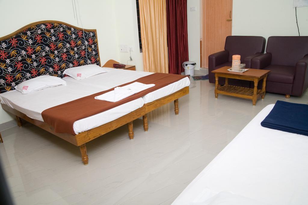 Vihas Inn Tirupati Bagian luar foto